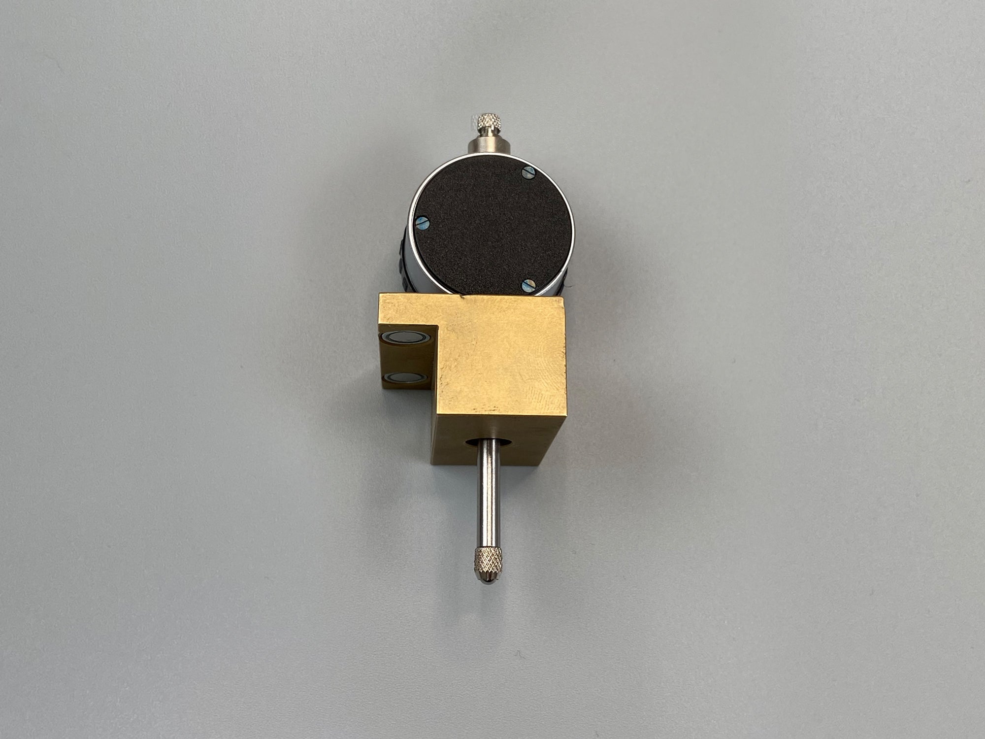Back view of Measuring Slide with Dial Gauge Recoater M2xx