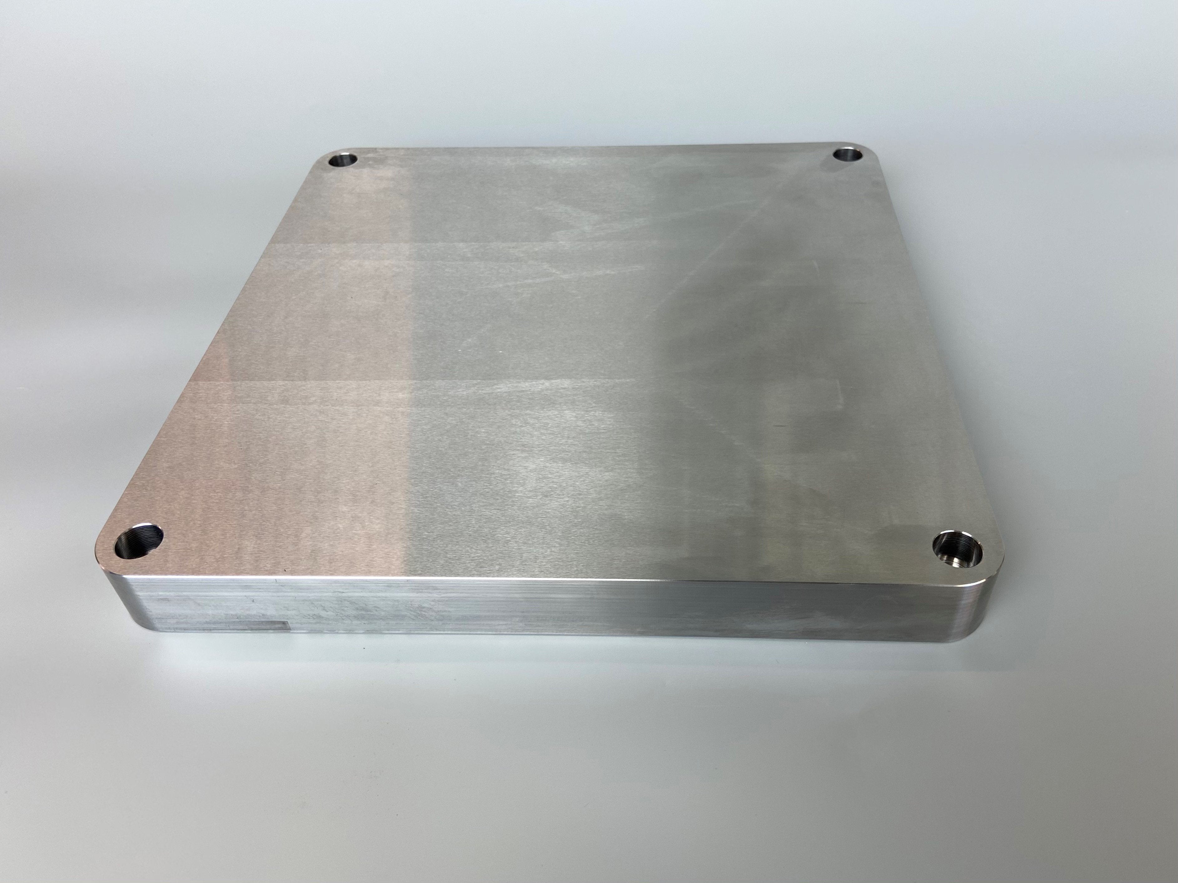 Photo of a rectangular aluminium building platform.